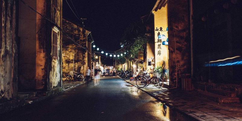 从融资到上映：揭秘独立电影与好莱坞大片厂的幕后博弈